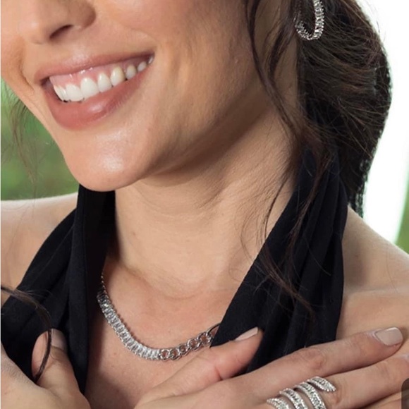 Meet your Posher, Melissa - Picture 9 of 15